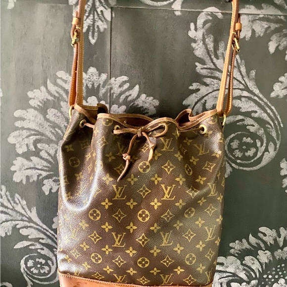 Louis Vuitton Brown and Tan Monogram Bucket Bag - Picture 1 of 10
